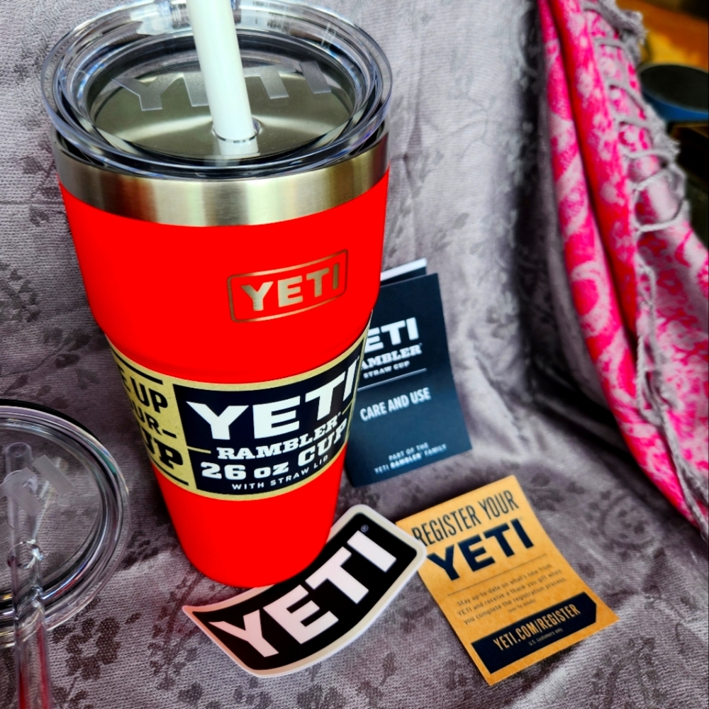 NWT 26oz YETI Rescue Red Rambler w/ Straw Lid